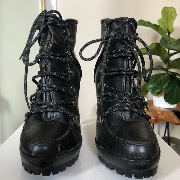 Bamboo Harper Black Heeled Combat Boots - Picture 4 of 8